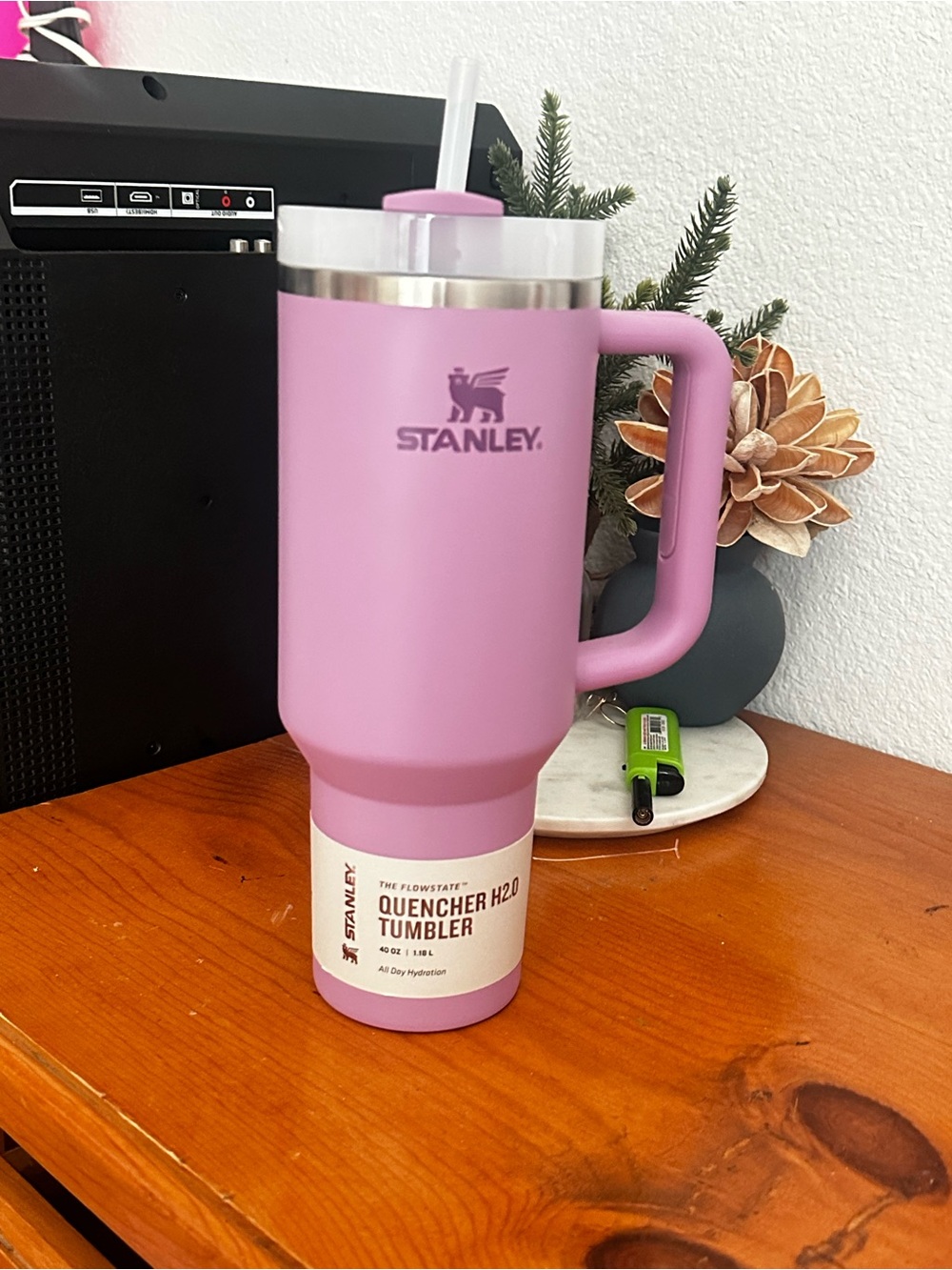 Stanley Lilac Quencher H2.0 Tumbler with Handle and Straw